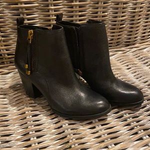 NWOT Franco Sarto black leather booties